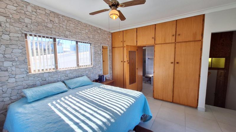 5 Bedroom Property for Sale in Reebok Western Cape